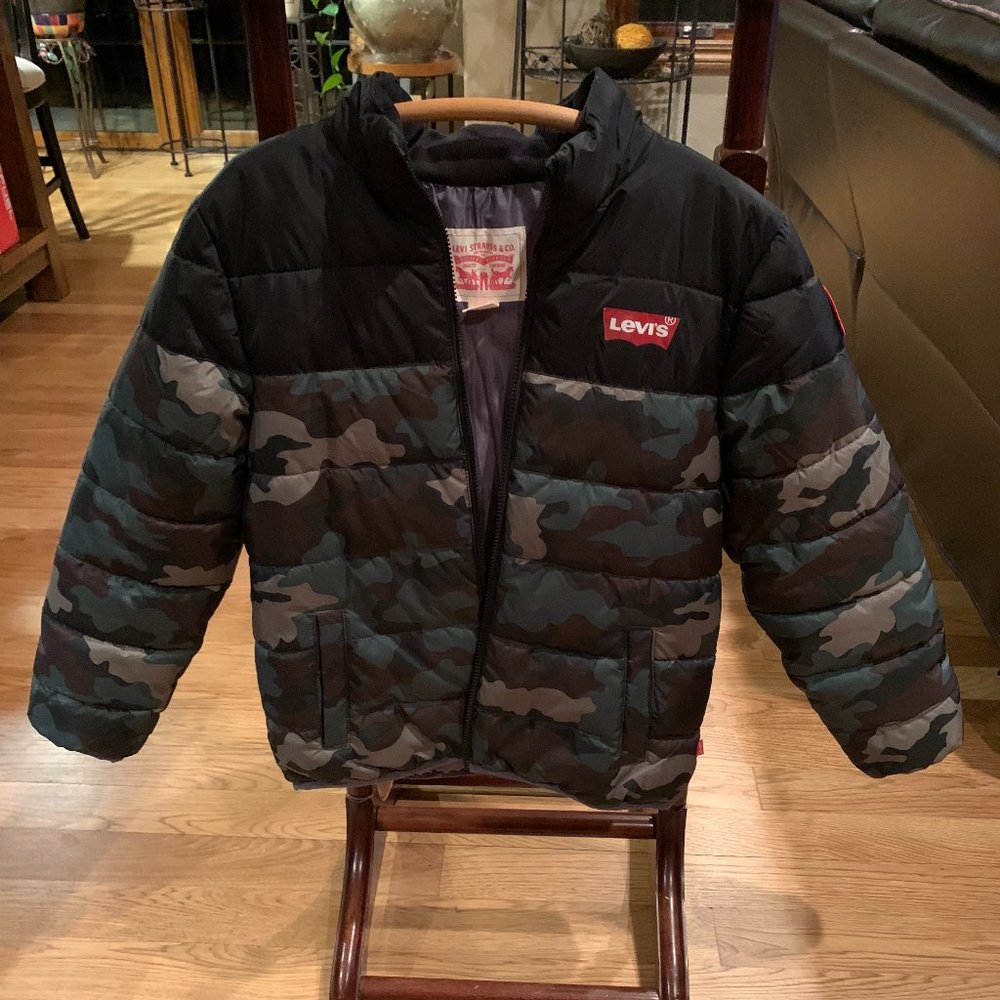 Levi Strauss & Company Boys Camo Puffer Jacket - Size 12-13 Years